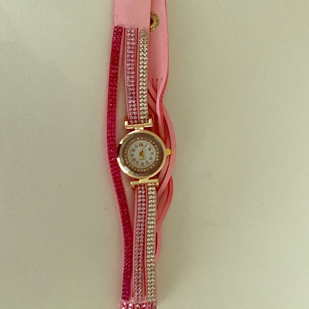 Brand new Light pink watch bracelet S-M Wrist size